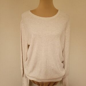 NWT EVRI Cream Long Sleeve Sweater